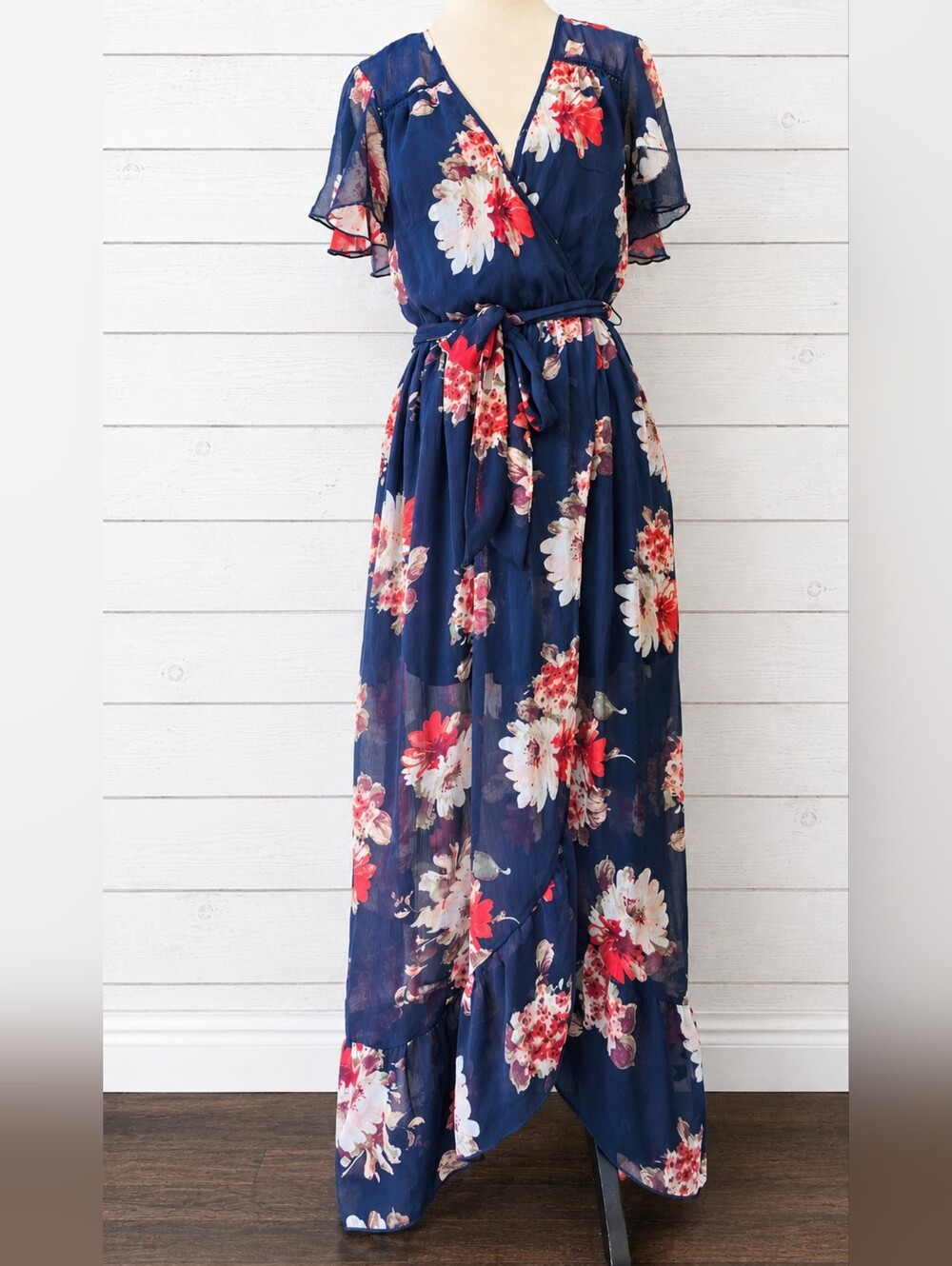Band Of Gypsies Navy Floral Maxi Dress with Tie Waist Size S